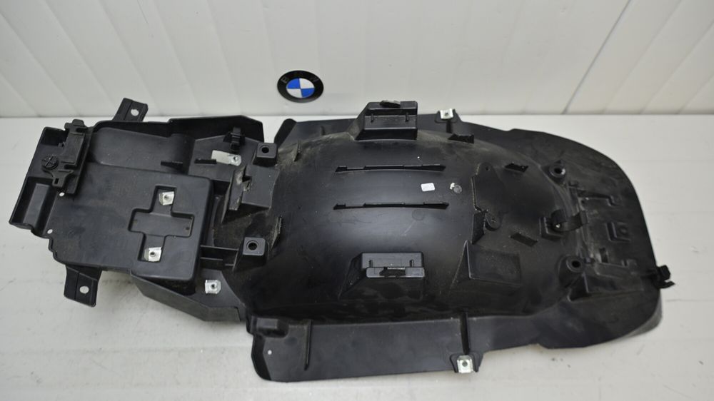 Undertail Plastic Roata Spate BMW R1200RT 2014 - 2017