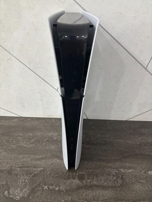 Продам PlayStation 5 Slim без дисковода