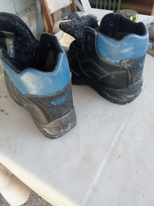 Продам рабочую обувь
