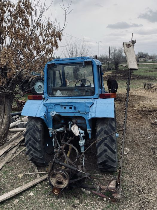 Продается трактор скоро сезон