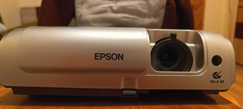 проектор Epson EMP-S24