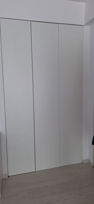 Vând apartament 2 camere în  tractorul