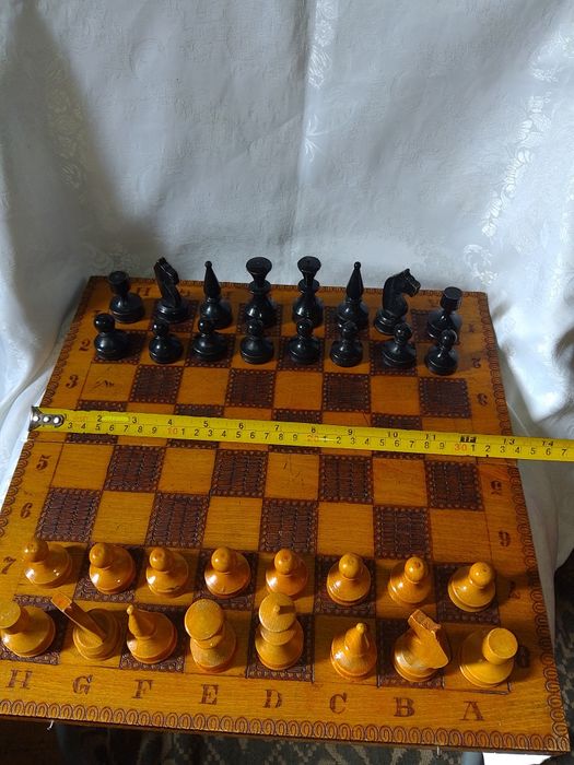 Стар дървен шах,Табла - Размери - 34 х 34см.