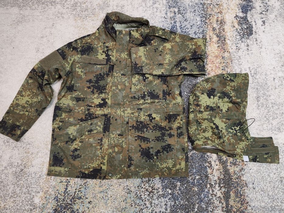 Непромокаема камуфлажна шуба