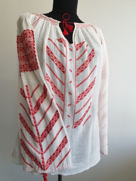 Ie traditionala autentica