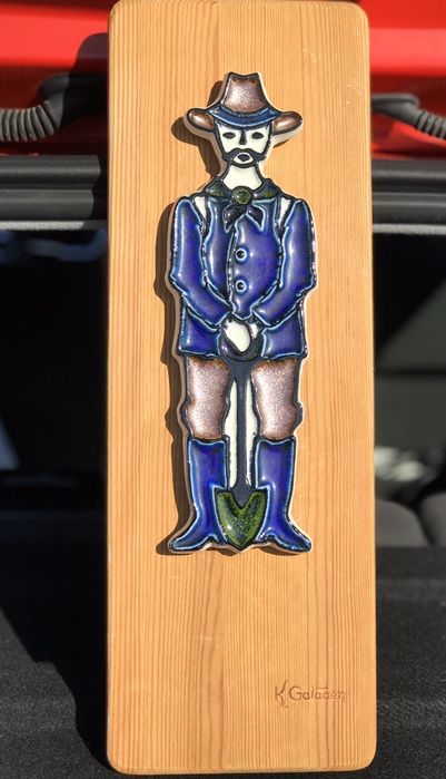 Konrad Galaaen керамична склуптора