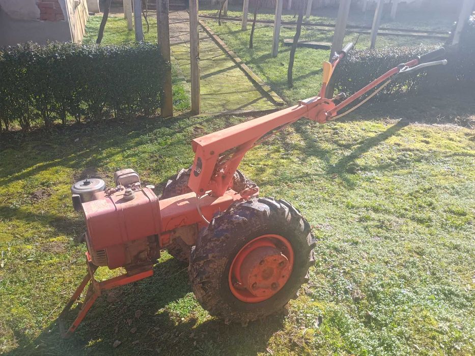 Продавам руски мотоблок МТЗ Беларус