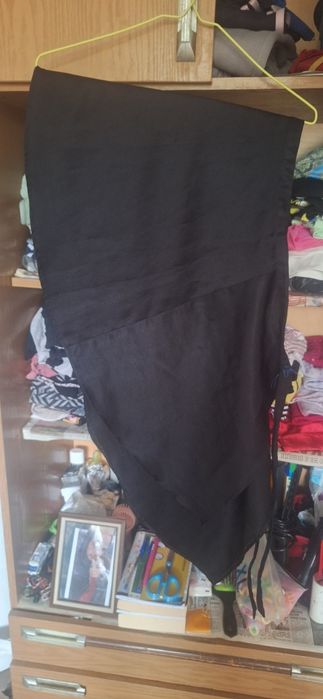 Продавам пола за танци