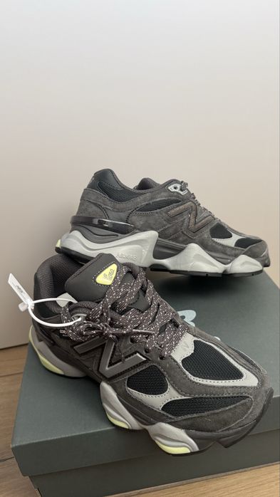 New Balance 9060