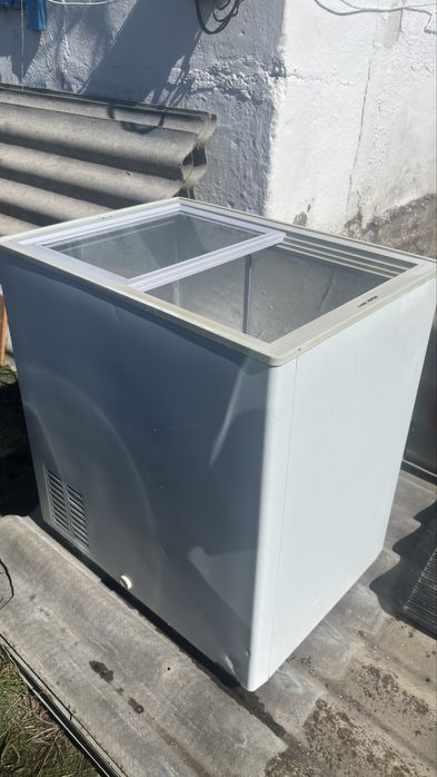Продам холодильник