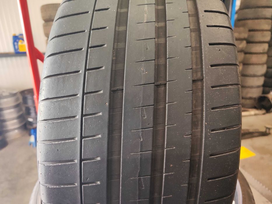 2бр.летни гуми 245/30/20 Vredestein