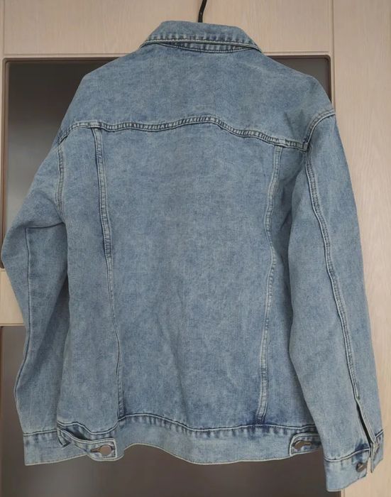 Продам новую джинсовку, куртку