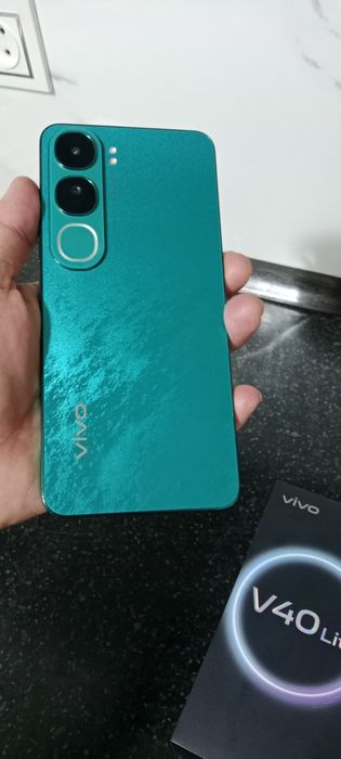 Vivo 40 Lait сатылады