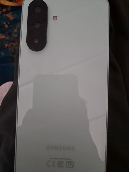 Продам телефон самсунг а26