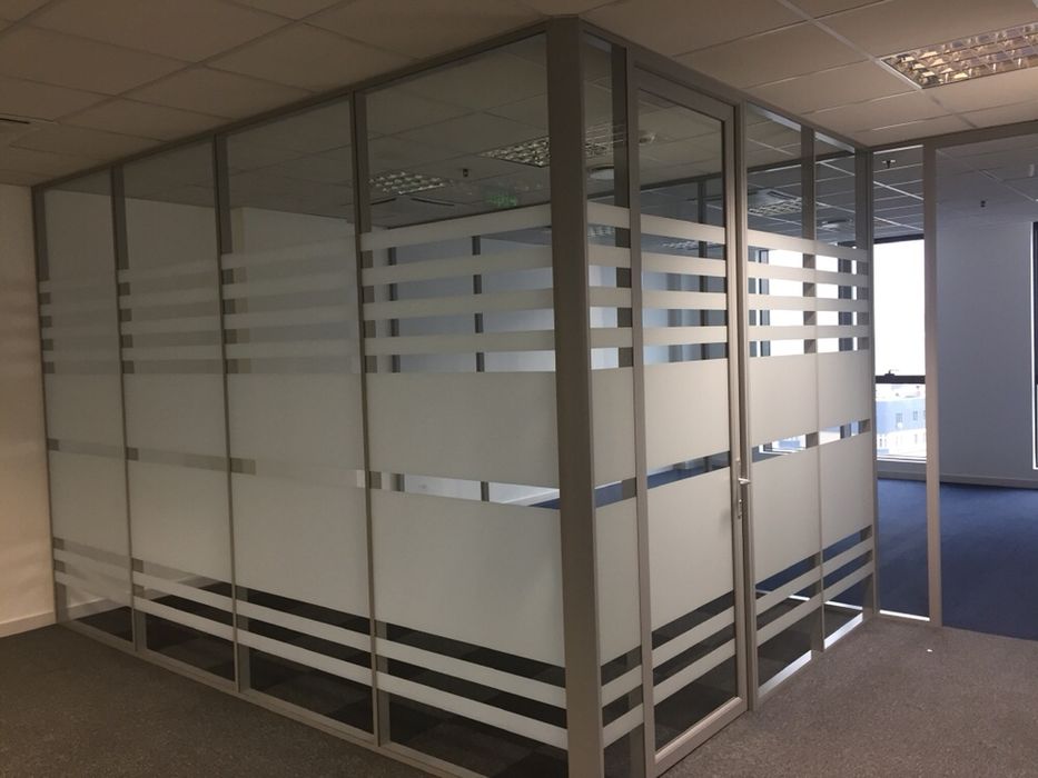 Окна, Двери,Витражи, офисные перегородки.