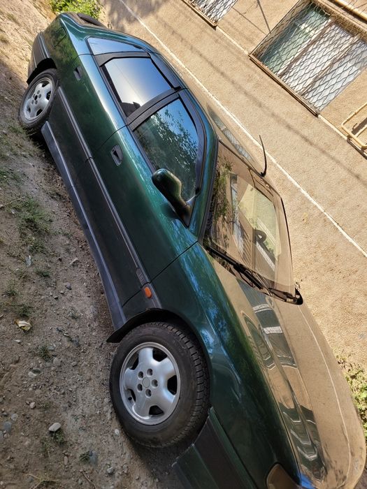 Продам машину  рено