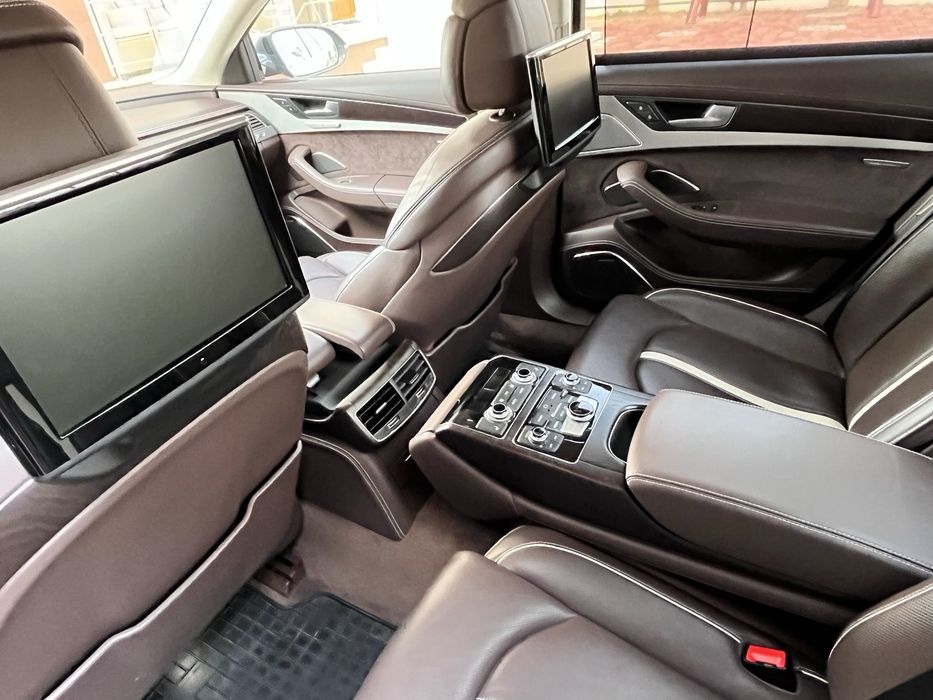 Vand audi a8 2017 sau schimb cu ceva mai nou