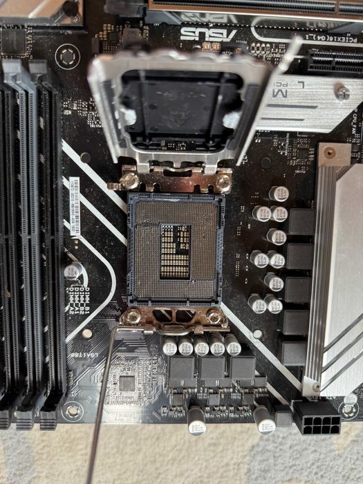 Lot retururi 8 placi de baza Z790 B760 H770 H670 B760M B660M