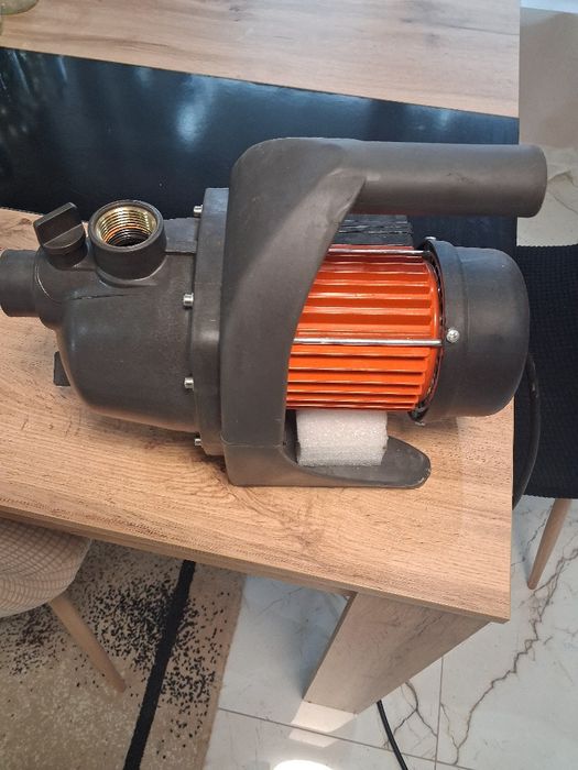 Помпа за вода нова