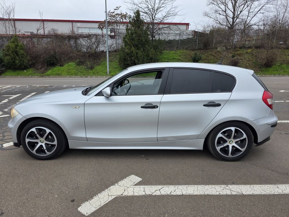 Bmw,seria 1 culoare gri