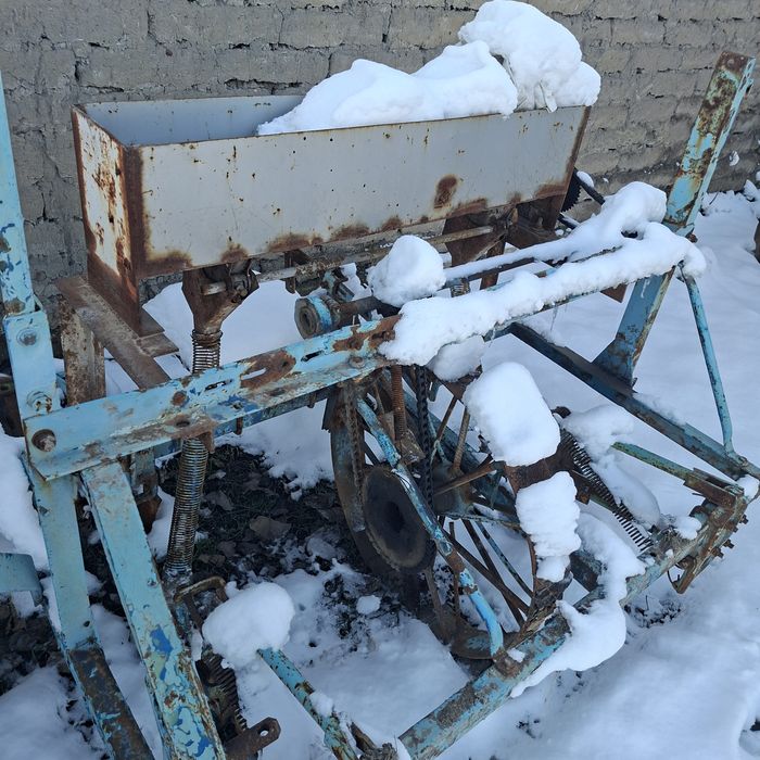 Продаётся селхозтехника сельска сотилади