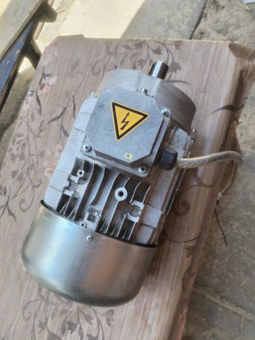 Motor electric 3kw