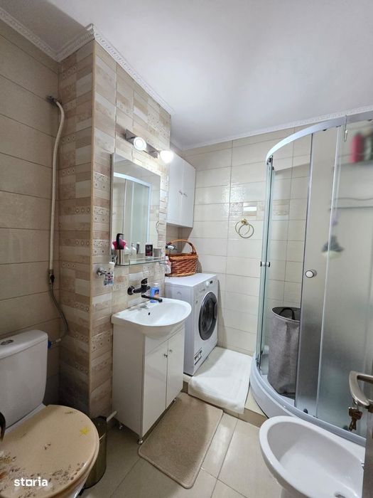 2 camere, decomandat, zona Pieței Mari, mobilat și utilat, renovat