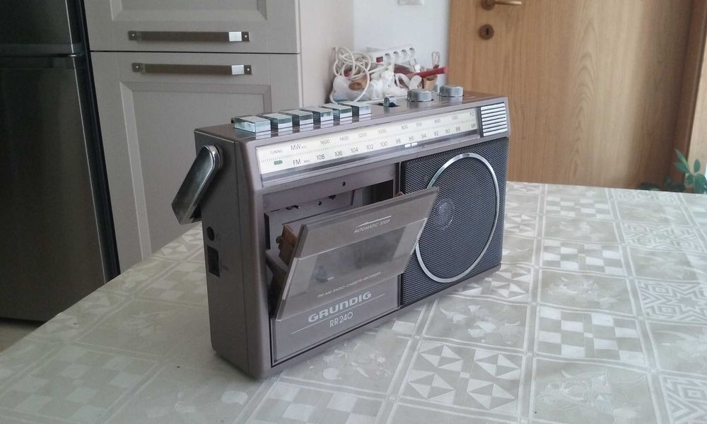 radiocasetofon colectie Grundig