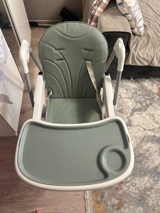 Продам стульчик для кормления Ilovi light