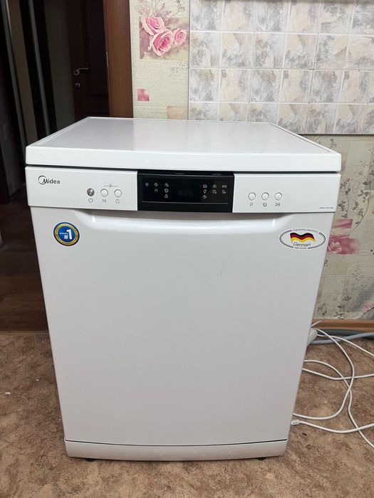 Срочно продается посудамоечная машина