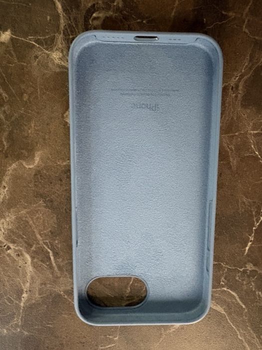 Продам iphone 16e в идеале