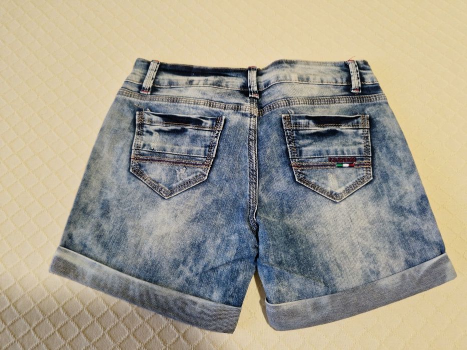 Къси дънкови панталонки