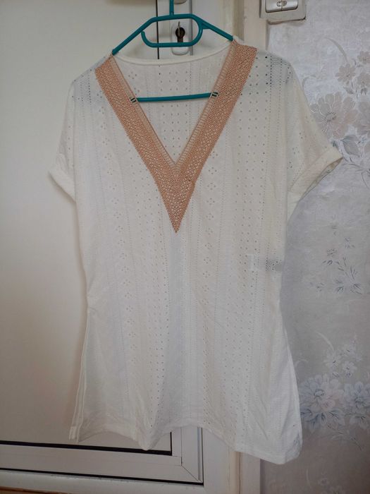 Дамски блузи с къс ракав