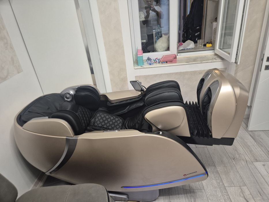 Scaun de masaj komoder Titan 1