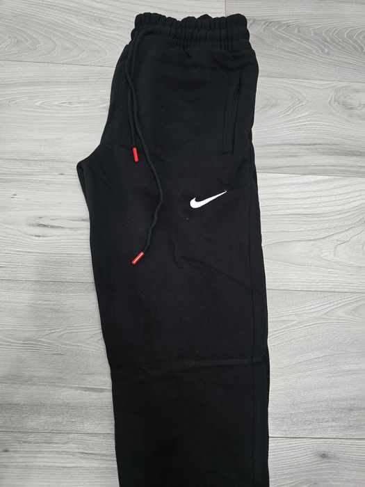 Pantaloni de trening barbati/ Noi Nike