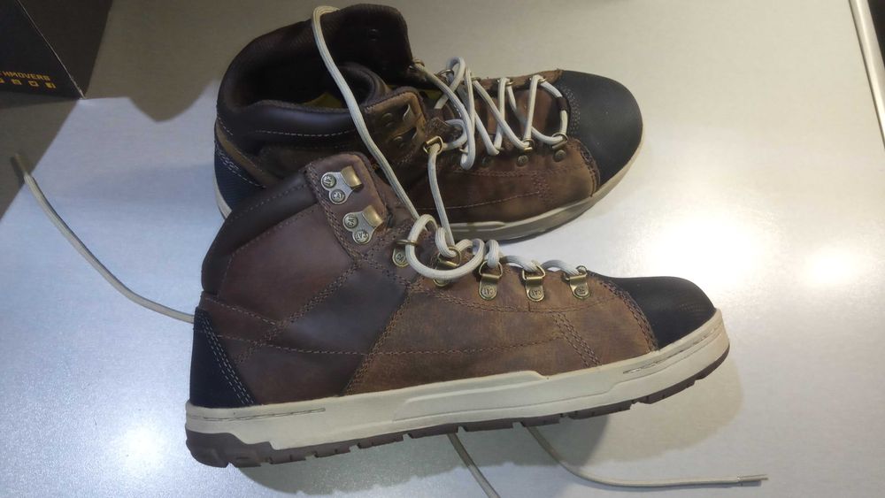 Мъжки туристически боти Caterpillar Cat