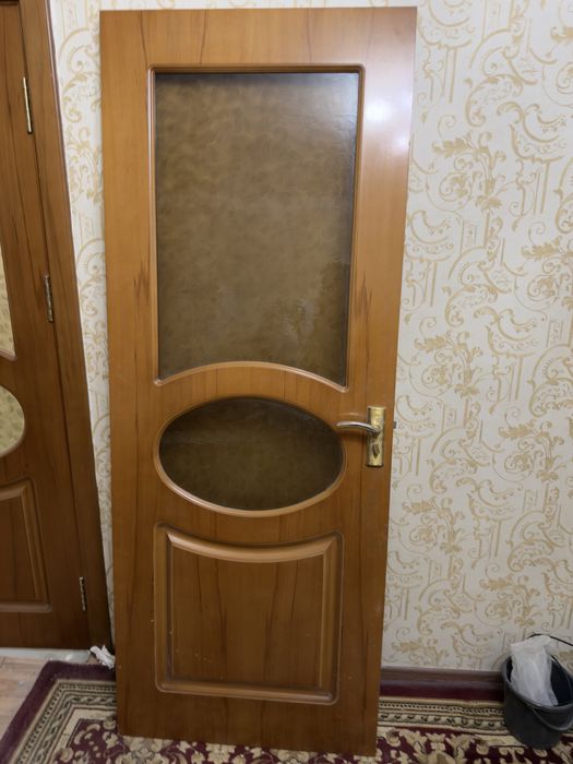 Двери в отличном состоянии из мдф 6 дверей