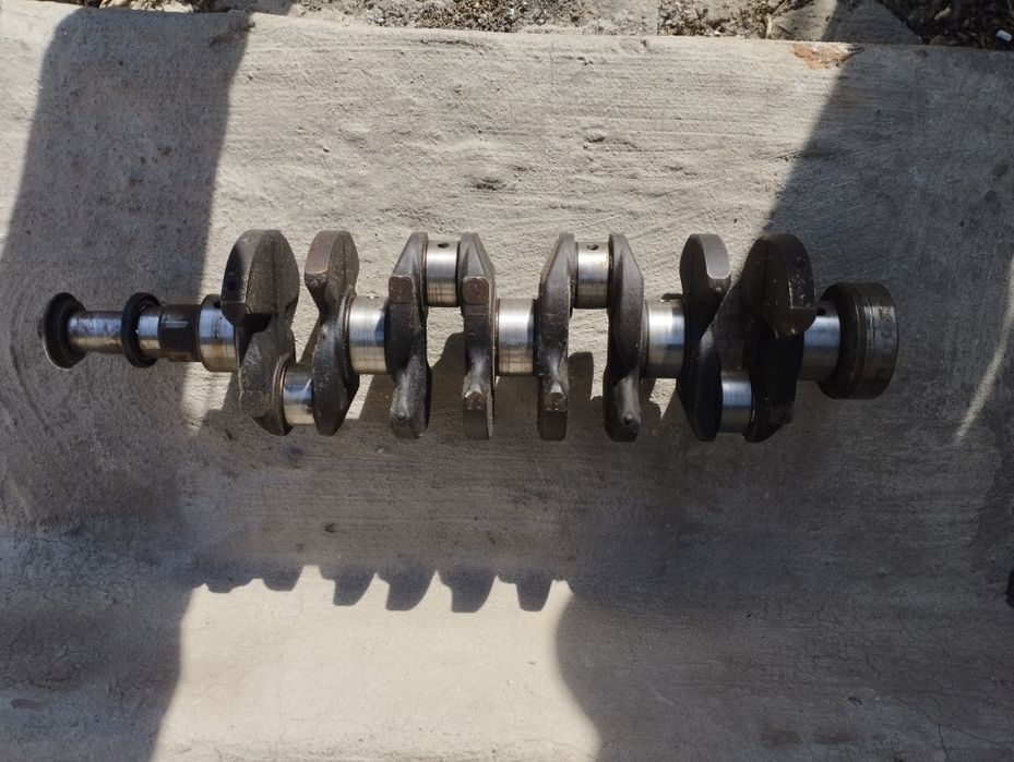 Каленвал Карина Е 1.6 об.