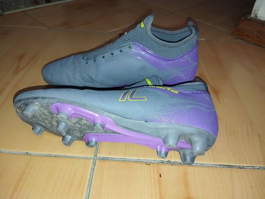 Butsi sotiladi razmer 38 39