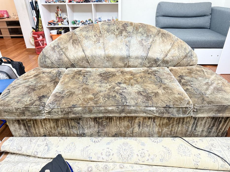 Продам диван удобный