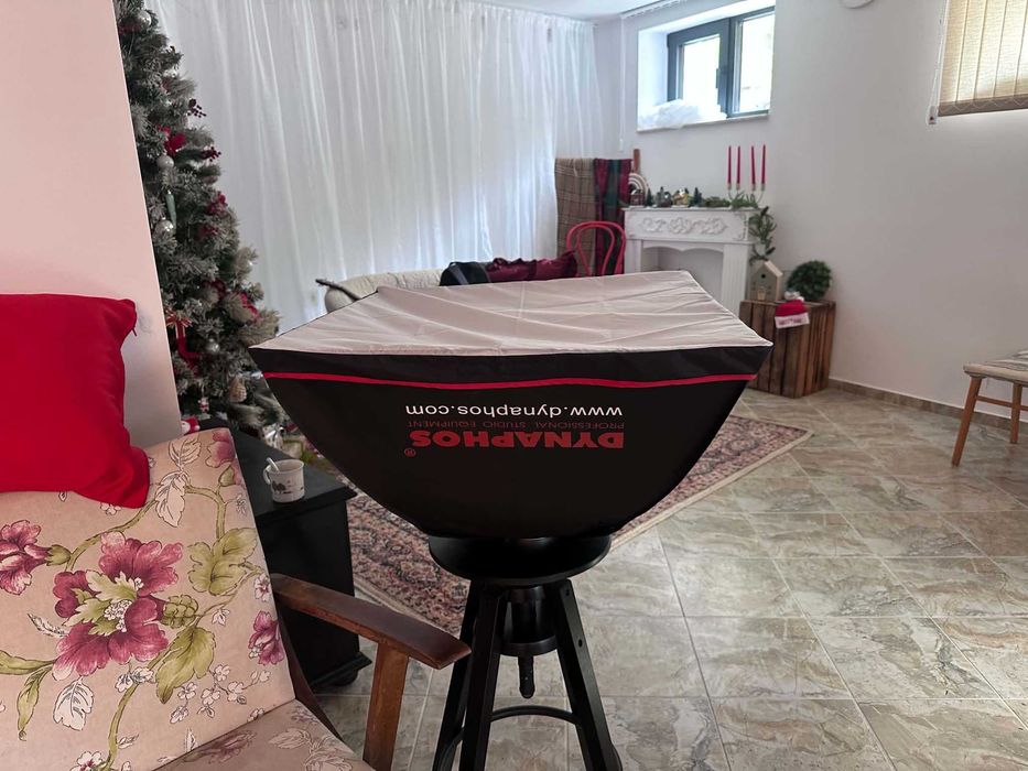 Студийна светкавица Godox QS300II и Софтбокс DYNAPHOS - 60х60 cm