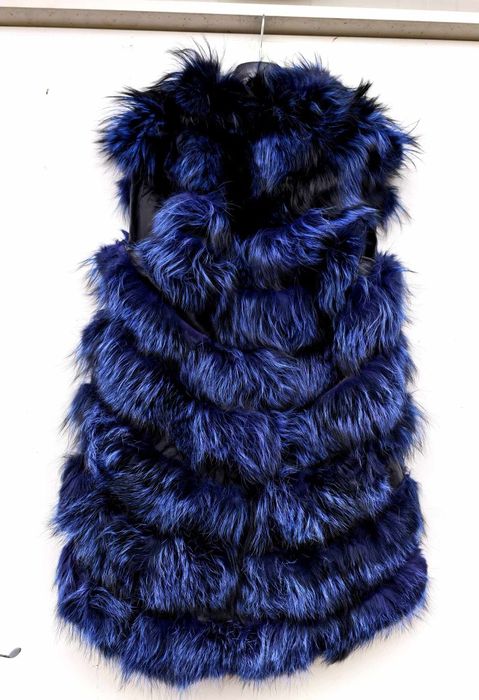 Естествен косъм лисица и телешка кожа уникален дамски елек М размер