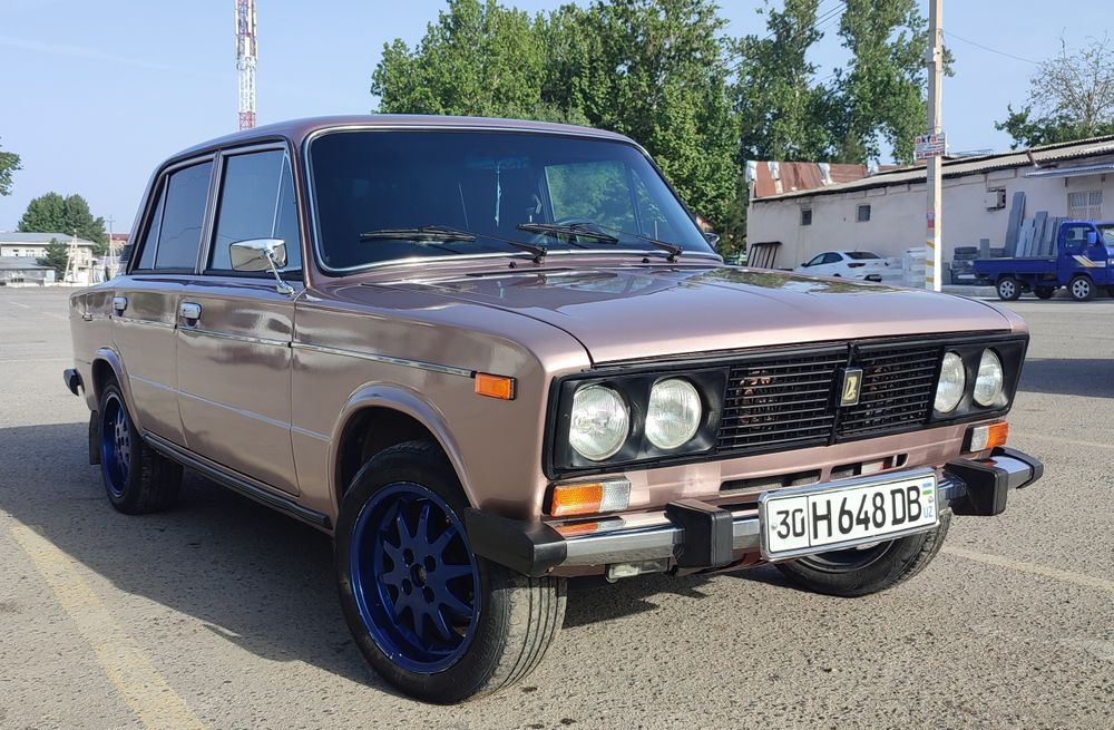 Срочно продам ВАЗ 2106 в отличном состоянии год 2000 без расходов.