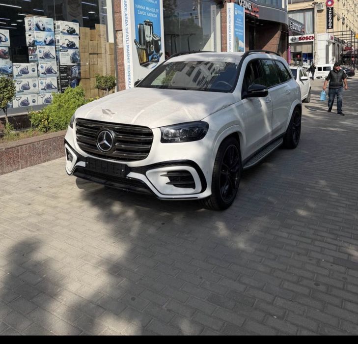 Mersedes benz GLS 450