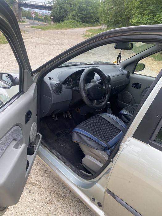 Vand sau schimb dacia logan