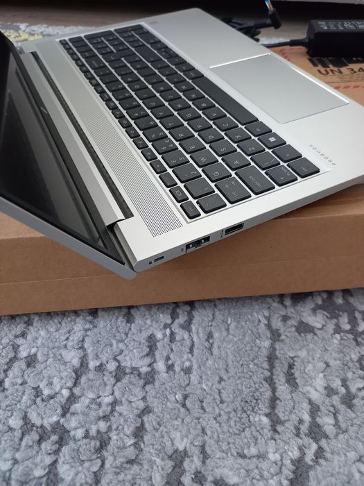 HP Probook 450 G9, 15.6 Fhd, i5 1235u, 16Gb, 512SSD