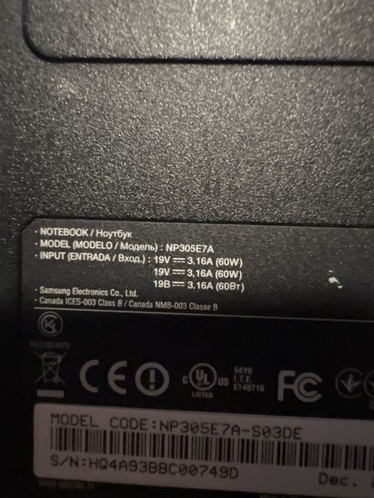 Laptop Samsung NP 305E cu upgrade de memorie ram si ssd
