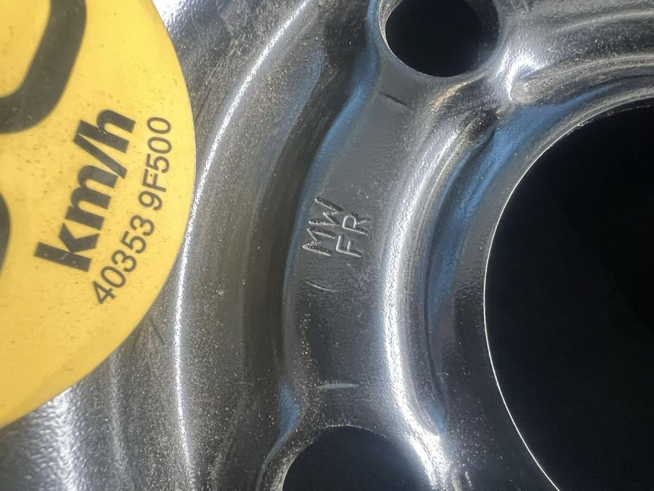 Резервна гума патерица Maxxis за Nissan Juke 145/190 R16 ET 40