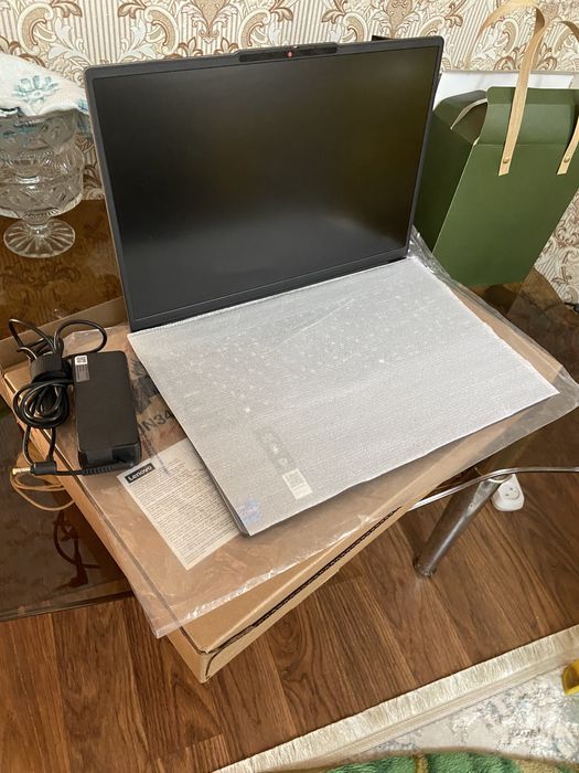Lenovo 13пок Core-i7 новый
