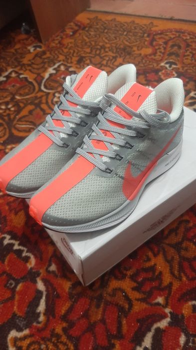 Продам женскую обувь